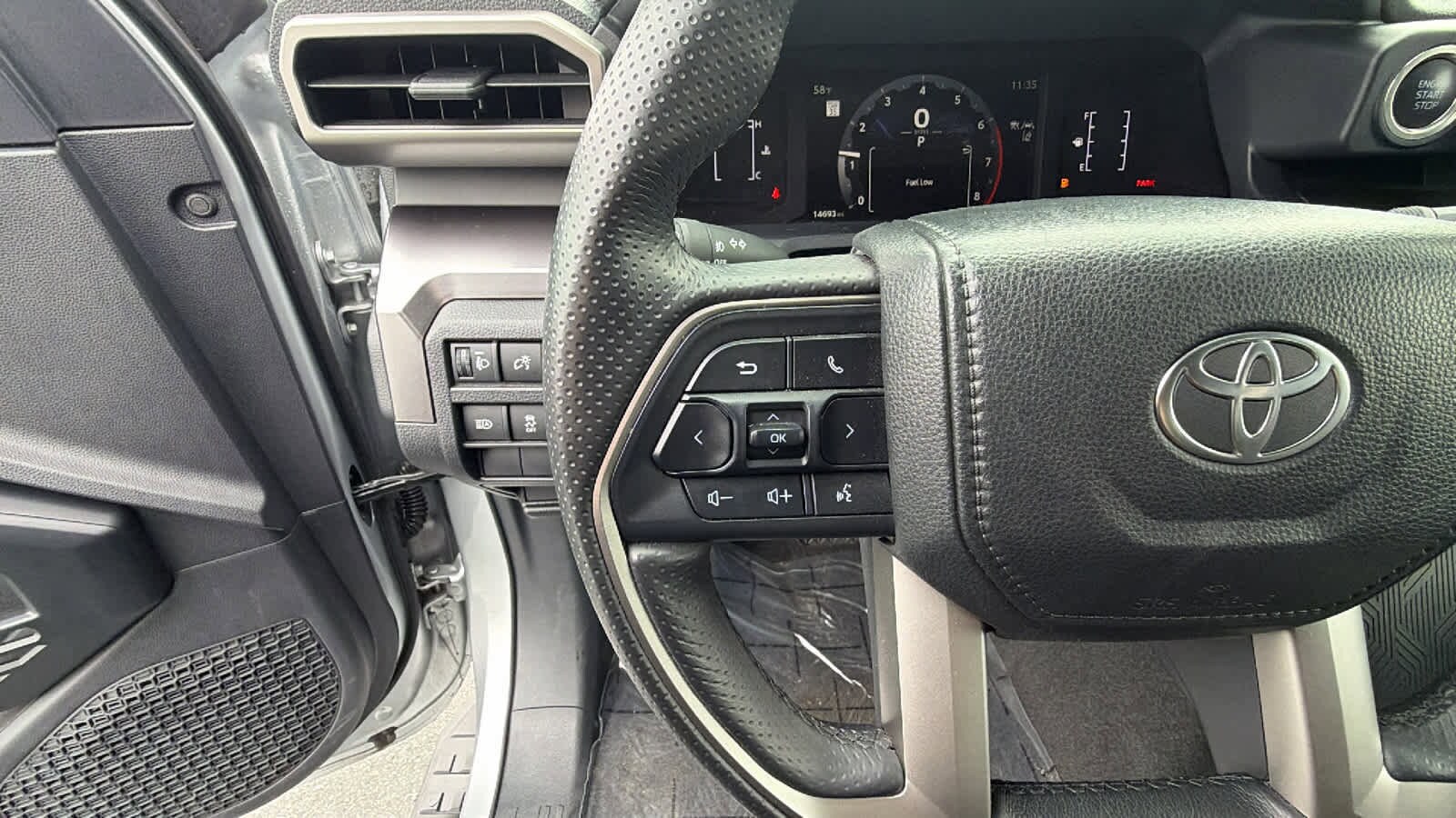 Thumbnail: 2025 Toyota 4Runner - 19