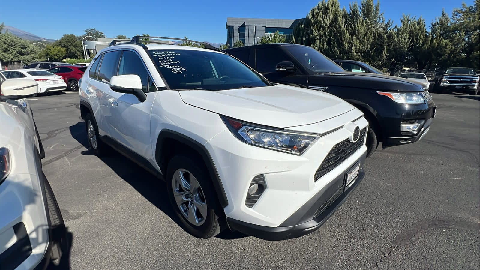 Thumbnail: 2020 Toyota RAV4 - 2