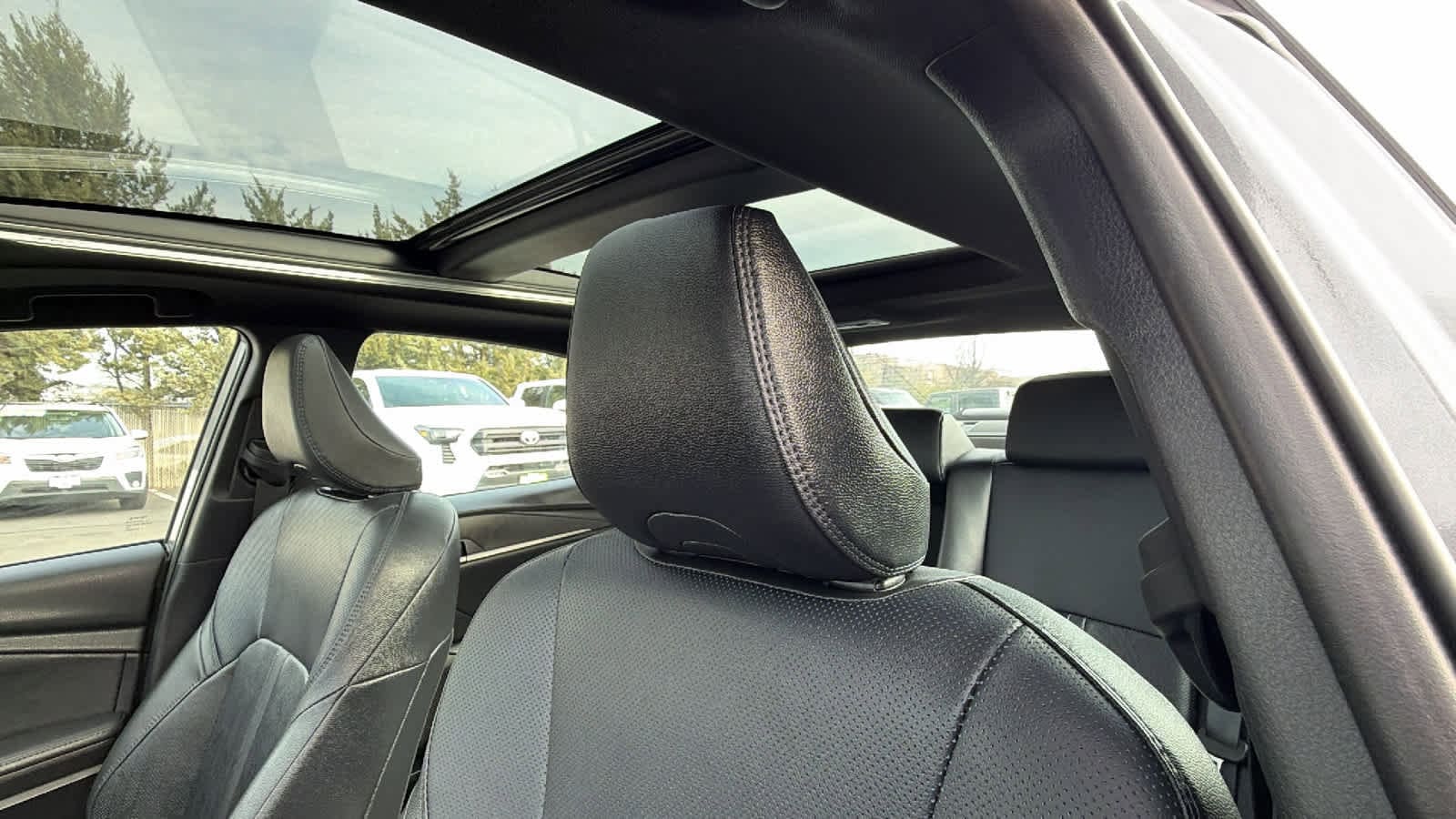 Thumbnail: 2025 Toyota Camry - 11