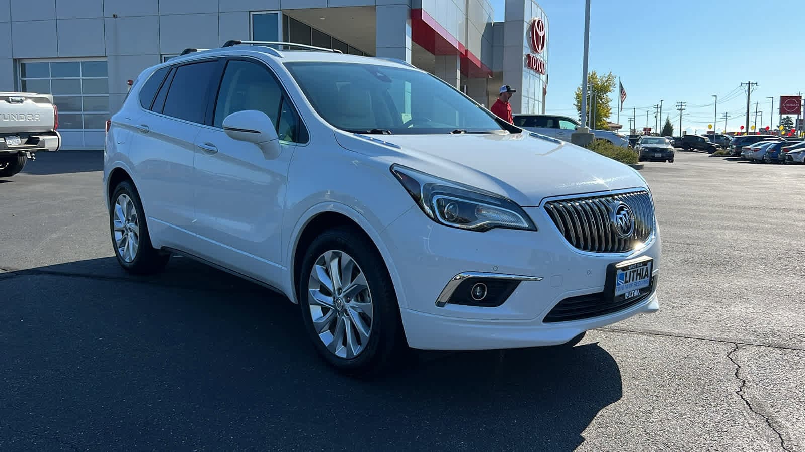 Thumbnail: 2017 Buick Envision - 3