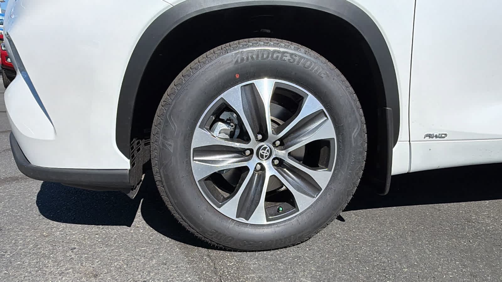 Thumbnail: 2026 Toyota Highlander - 9