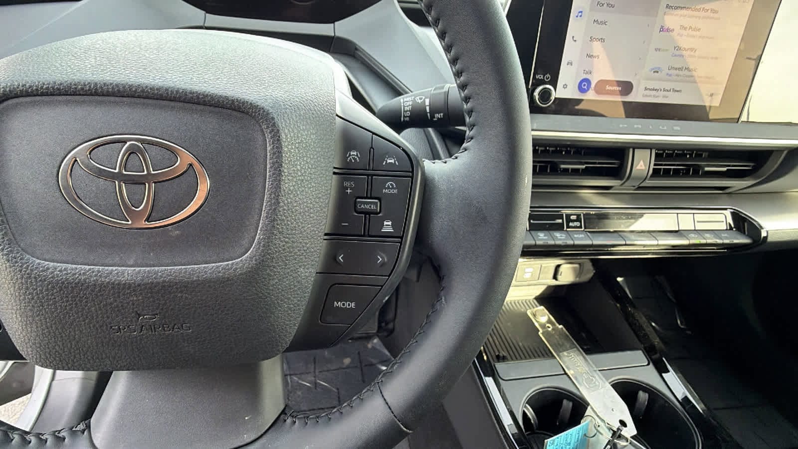 Thumbnail: 2024 Toyota Prius - 20