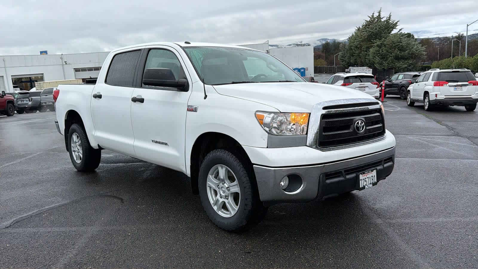 Thumbnail: 2011 Toyota Tundra - 3