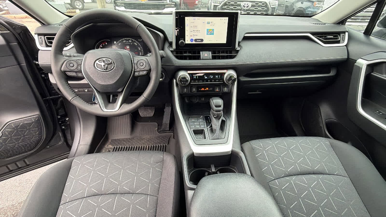 Thumbnail: 2025 Toyota RAV4 - 26