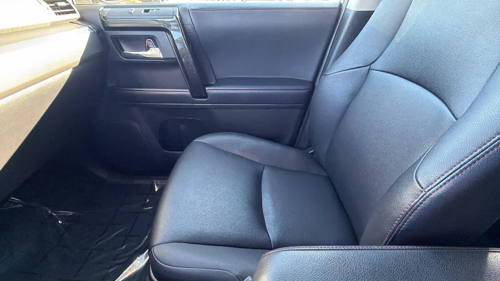 Thumbnail: 2022 Toyota 4Runner - 12