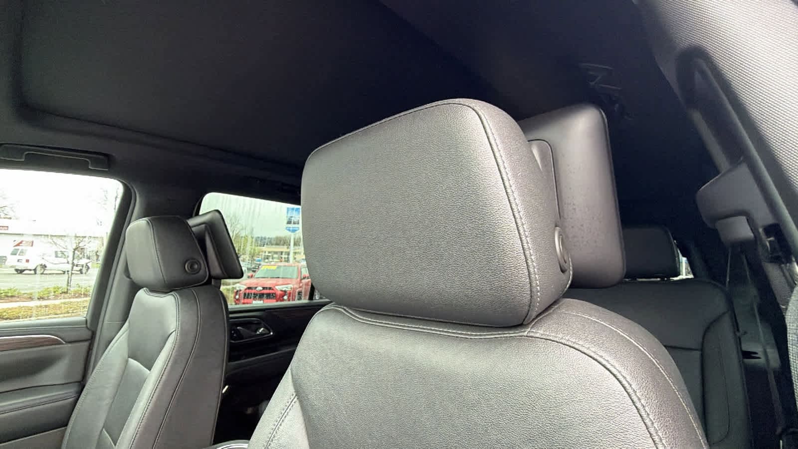 Thumbnail: 2021 Chevrolet Tahoe - 11