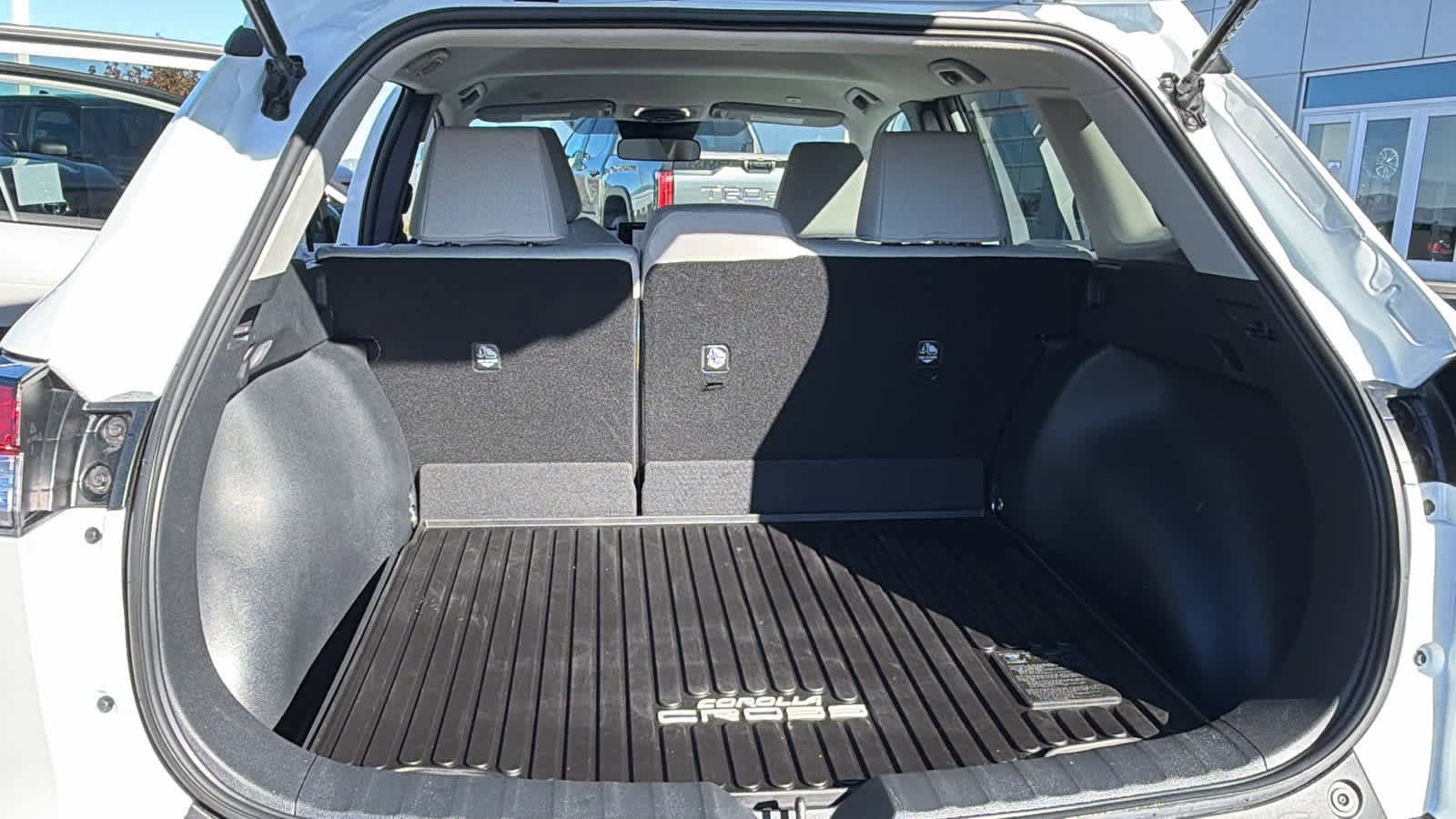 Thumbnail: 2025 Toyota Corolla Cross - 27