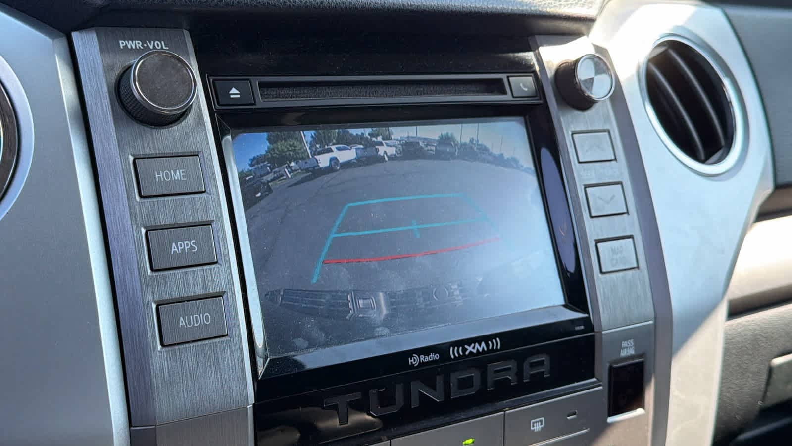 2018 Toyota Tundra SR5 - Photo 16