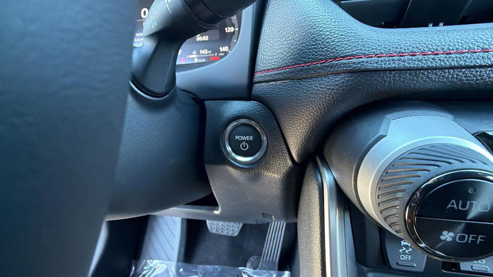 Thumbnail: 2025 Toyota RAV4 - 17