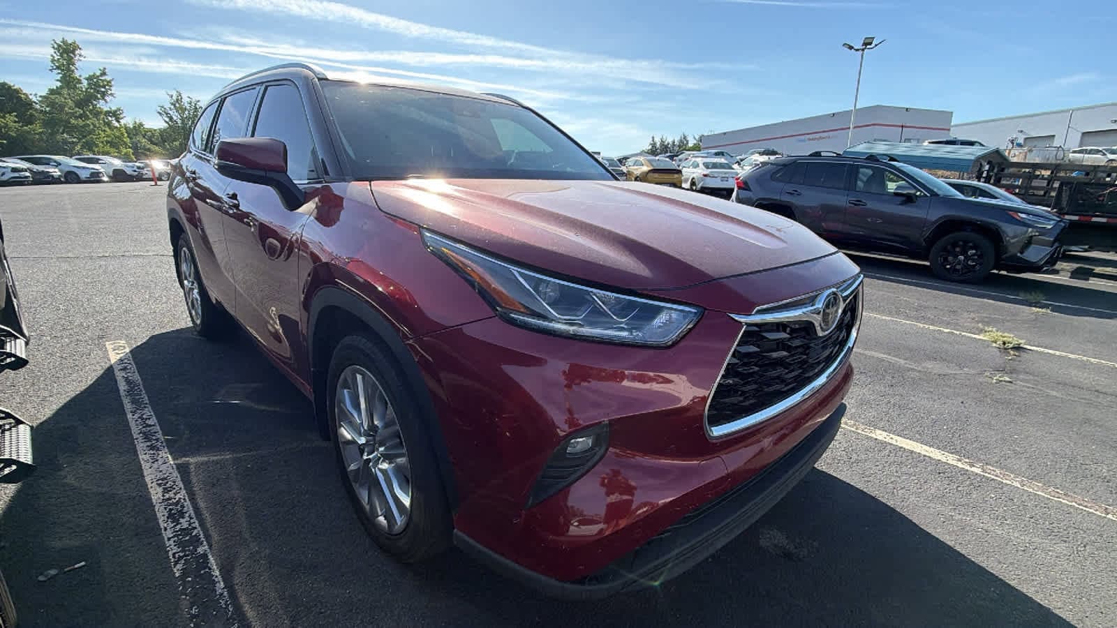 Thumbnail: 2021 Toyota Highlander - 2