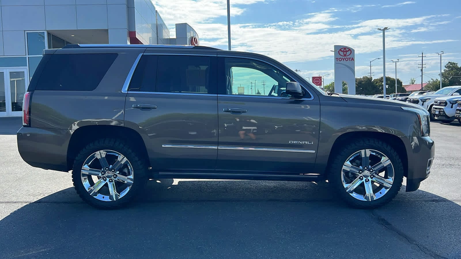 Thumbnail: 2016 GMC Yukon - 4
