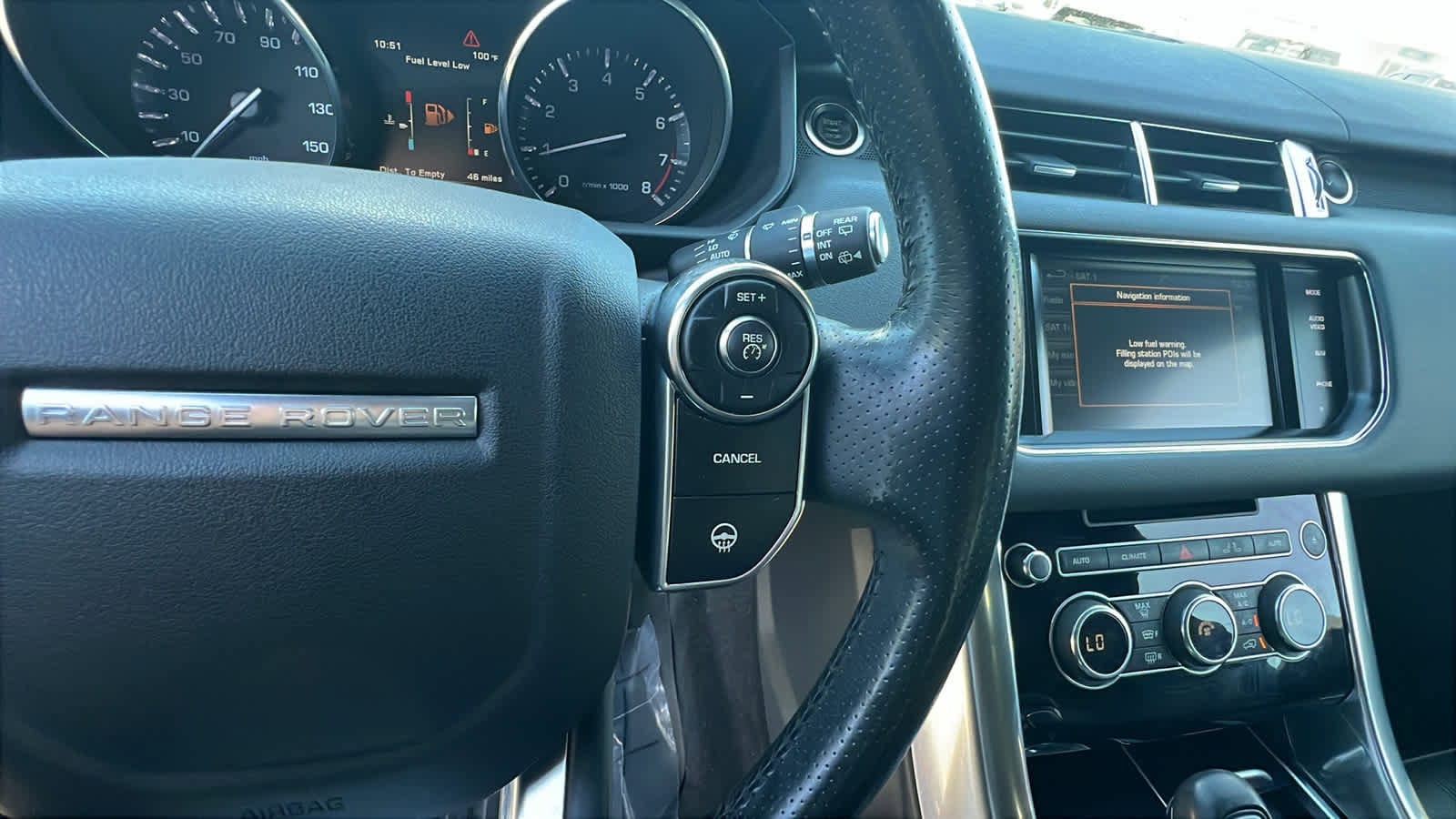 Thumbnail: 2015 Land Rover Range Rover Sport - 20