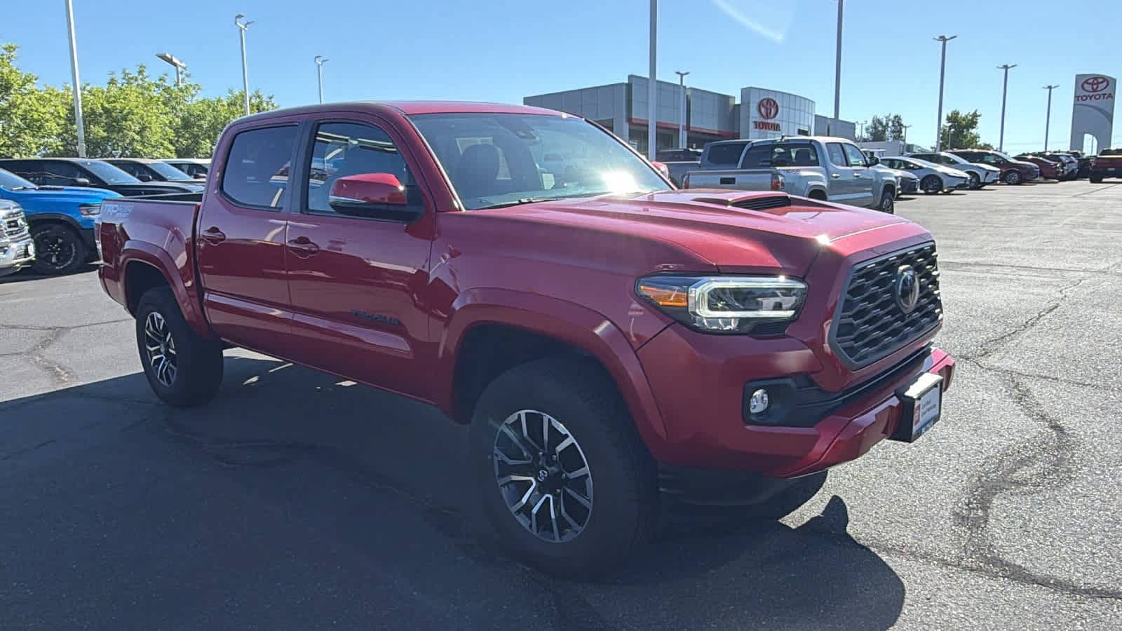 Thumbnail: 2023 Toyota Tacoma - 3