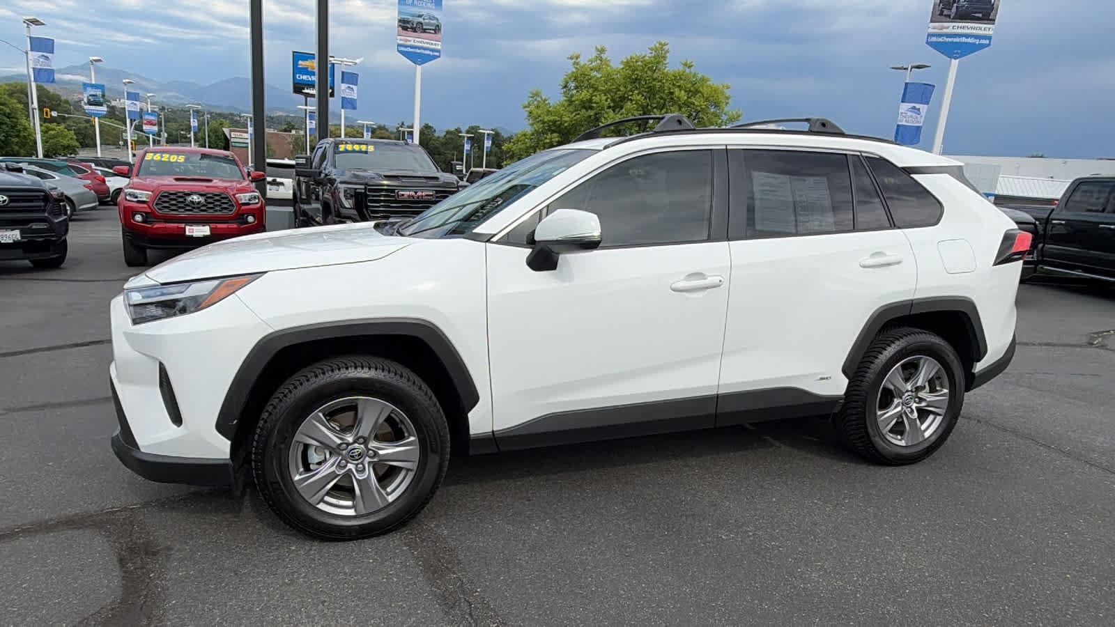 Thumbnail: 2025 Toyota RAV4 - 8