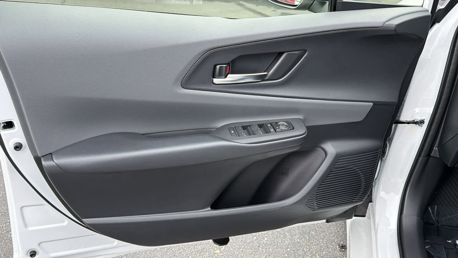 2026 Toyota Prius XLE - Photo 23