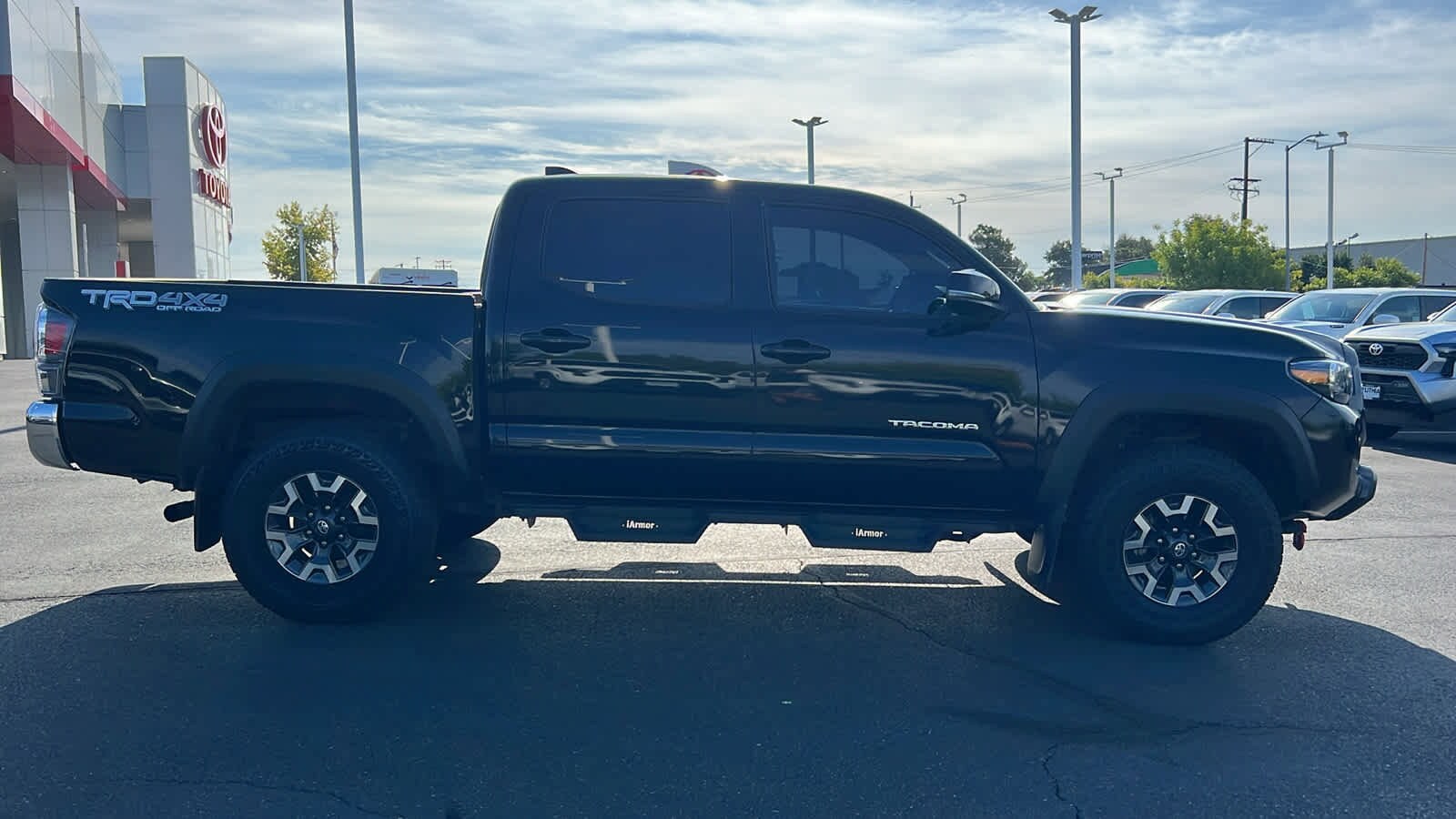 2023 Toyota Tacoma TRD V6 photo 4