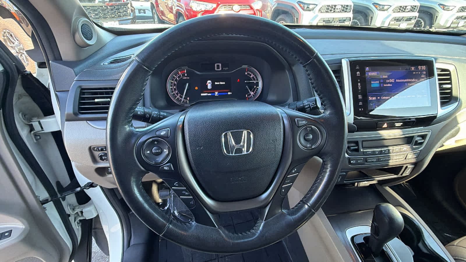 Thumbnail: 2017 Honda Pilot - 18