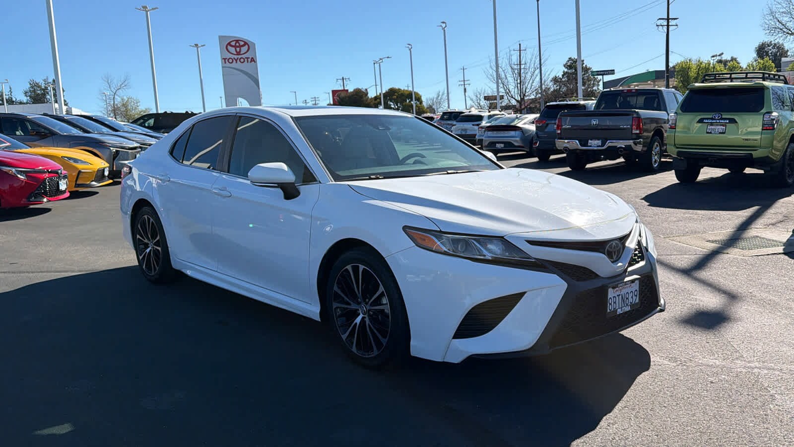 Thumbnail: 2018 Toyota Camry - 3