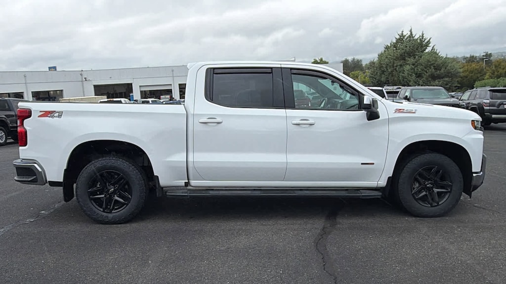 Used 2020 Chevrolet Silverado 1500 LT Truck Crew Cab