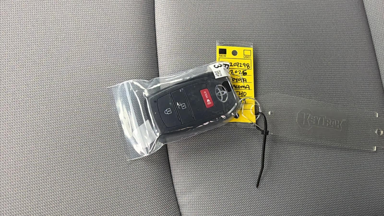 Thumbnail: 2025 Toyota Tacoma - 29