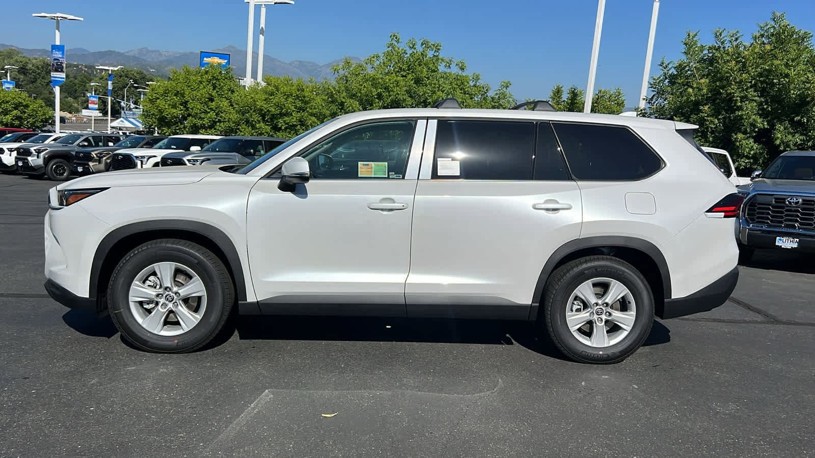 2025 Toyota Grand Highlander  8