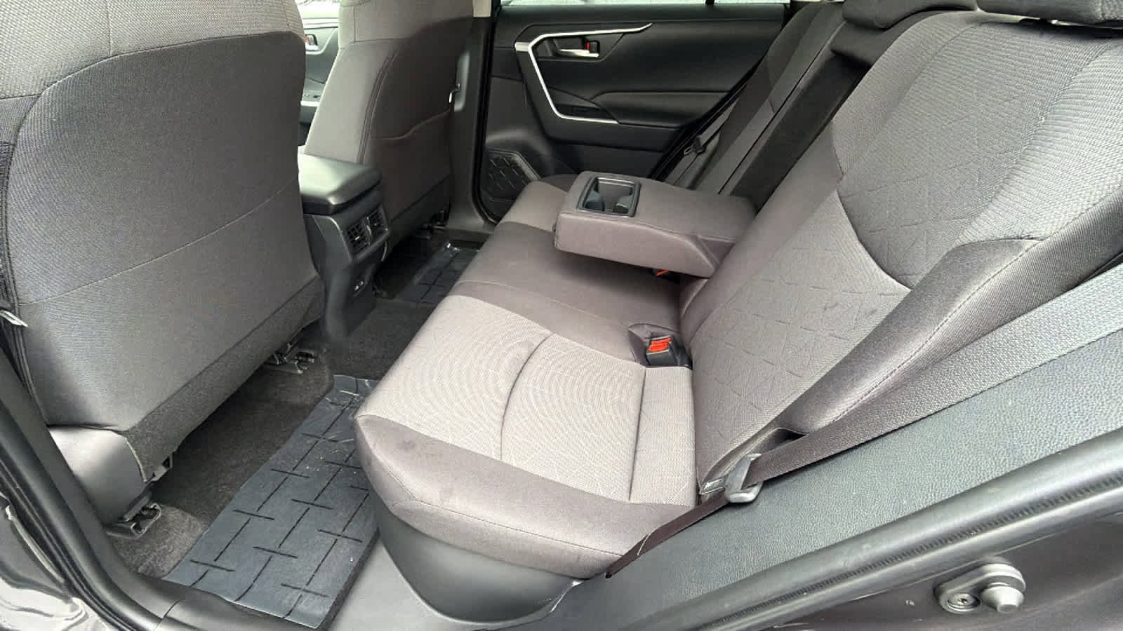 Thumbnail: 2025 Toyota RAV4 - 24