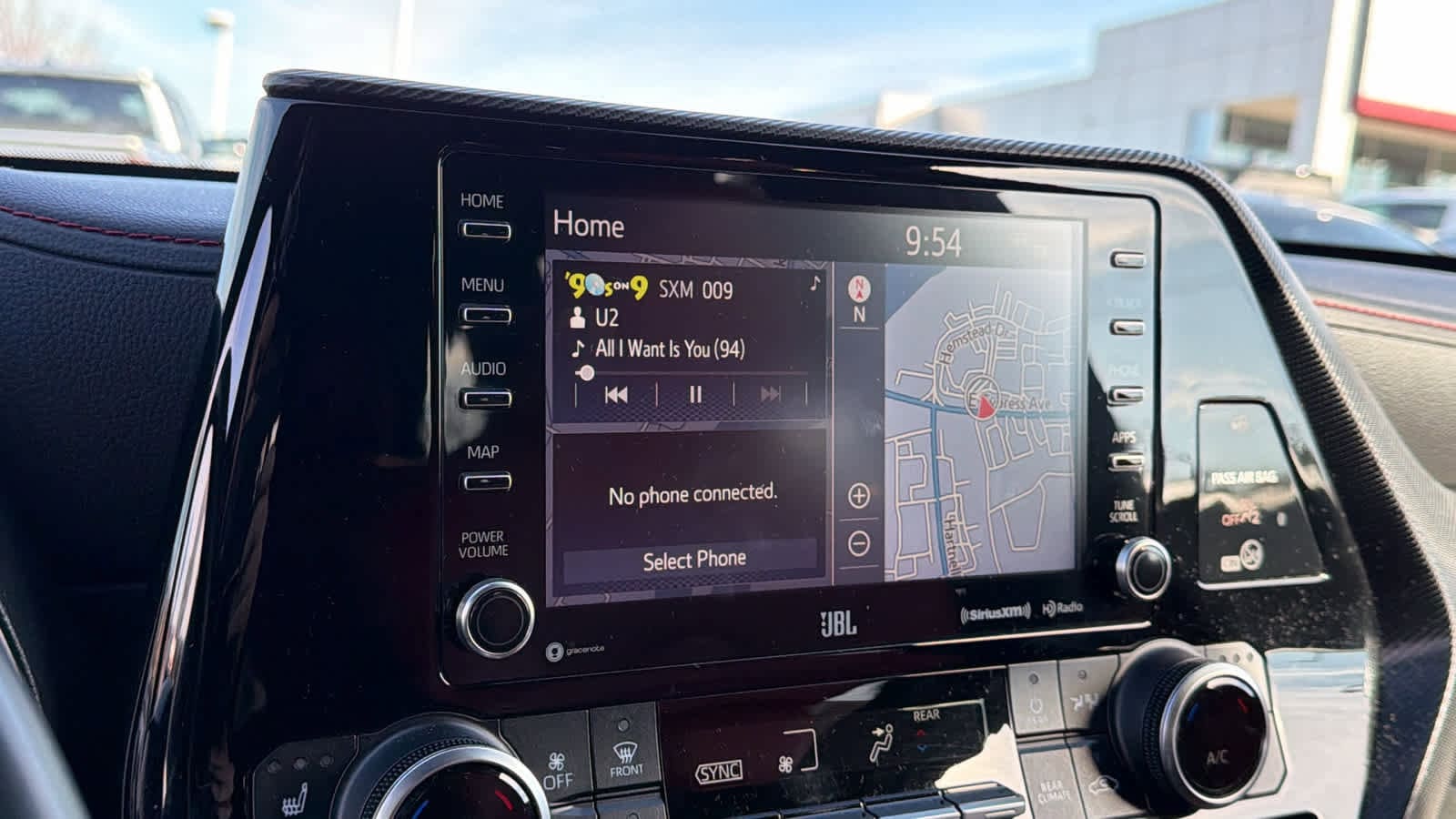 Thumbnail: 2022 Toyota Highlander - 15