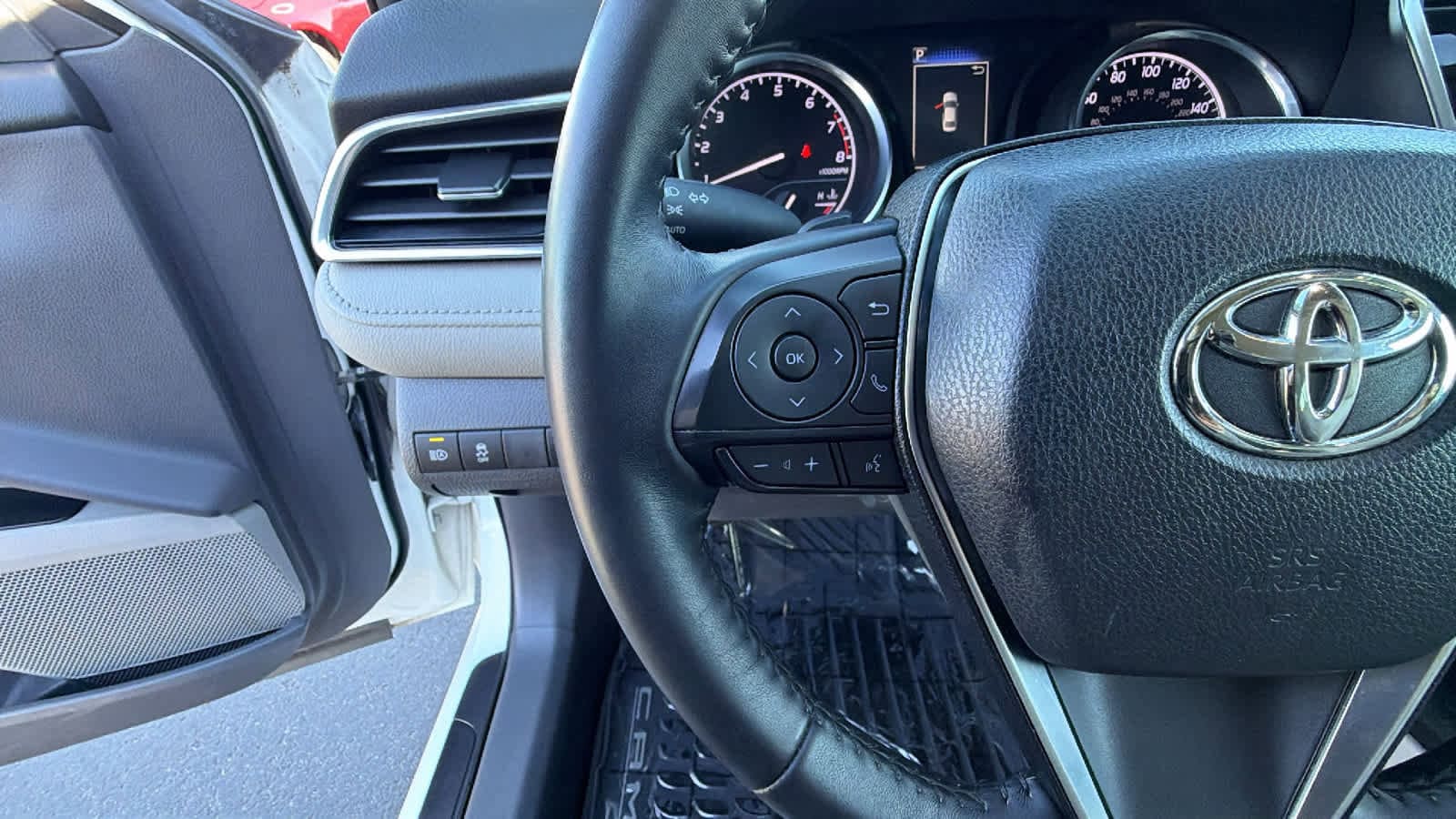 Thumbnail: 2018 Toyota Camry - 19