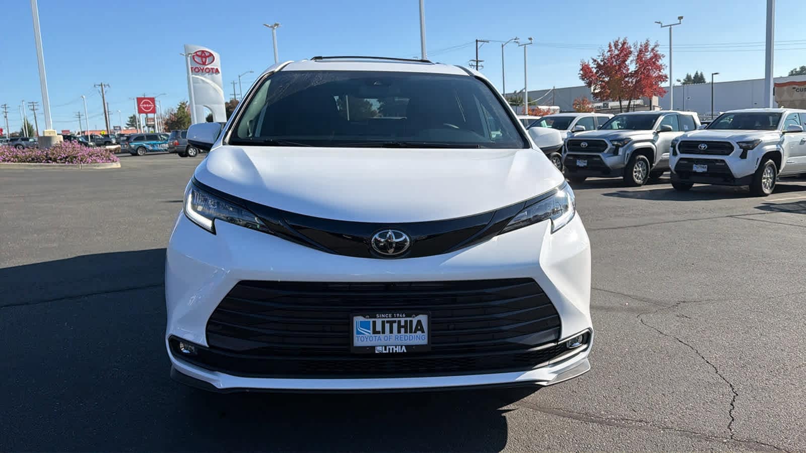 Thumbnail: 2026 Toyota Sienna - 2