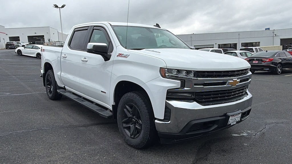 Used 2020 Chevrolet Silverado 1500 LT Truck Crew Cab
