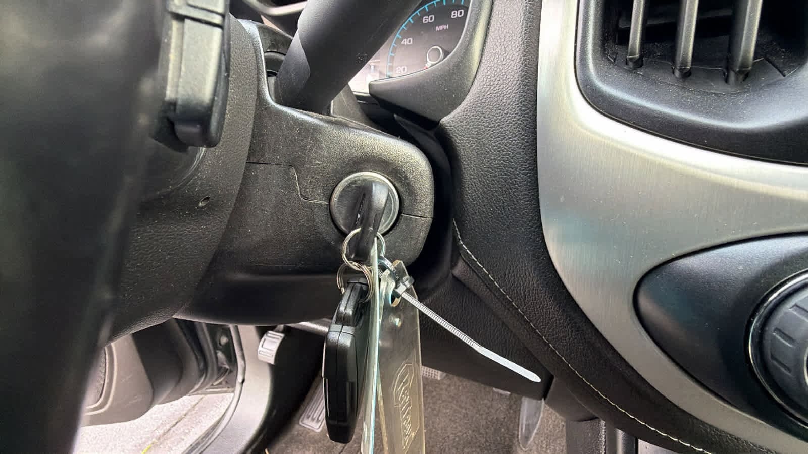 Thumbnail: 2018 GMC Canyon - 17