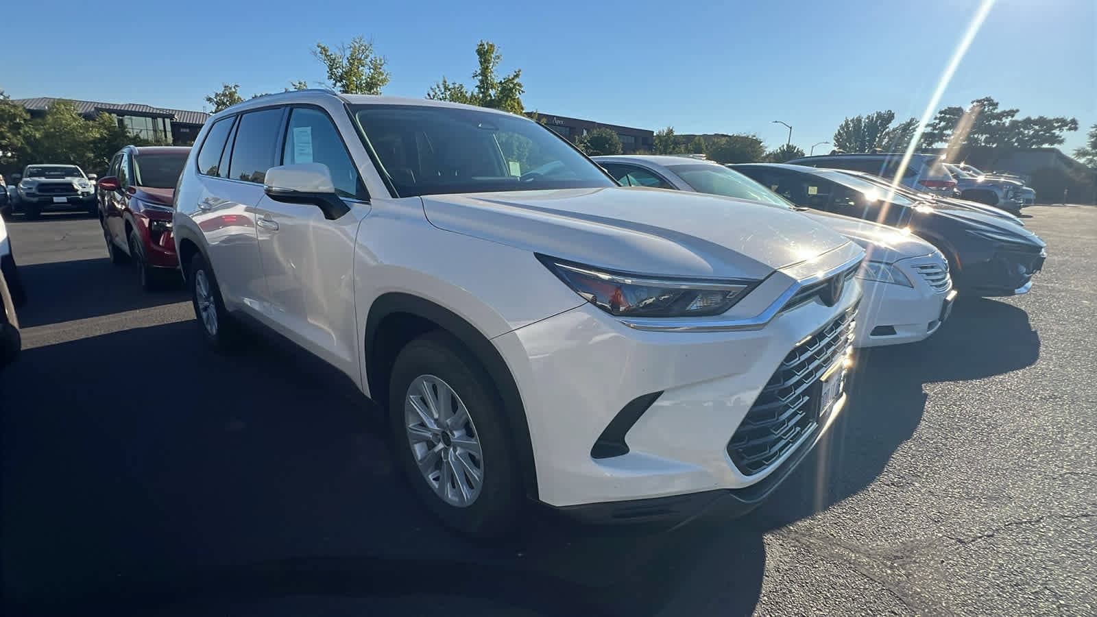 Thumbnail: 2024 Toyota Grand Highlander - 2