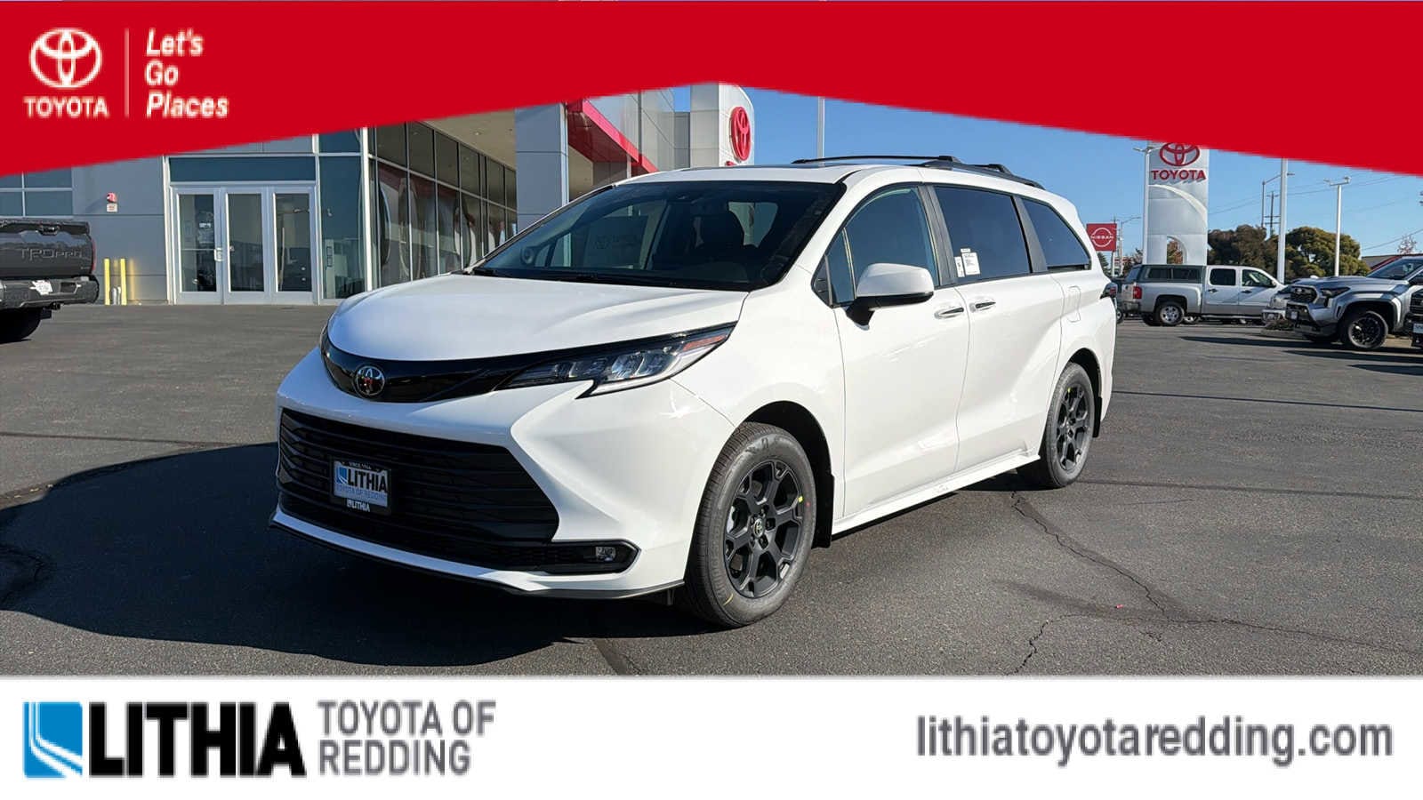 2026 Toyota Sienna Woodland Edition's photo