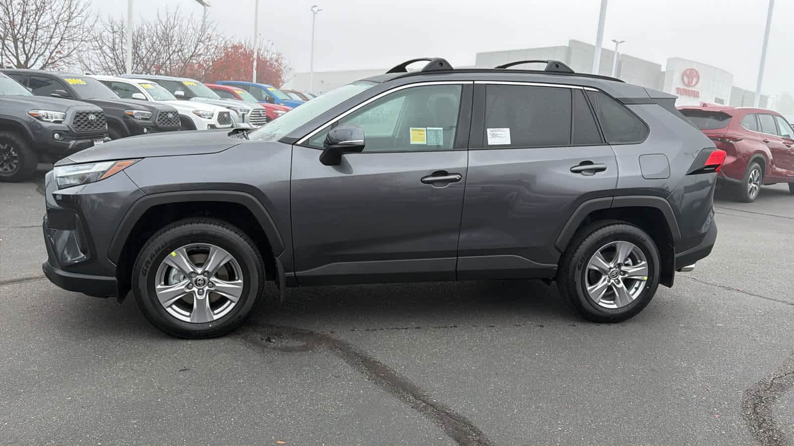 Thumbnail: 2025 Toyota RAV4 - 8