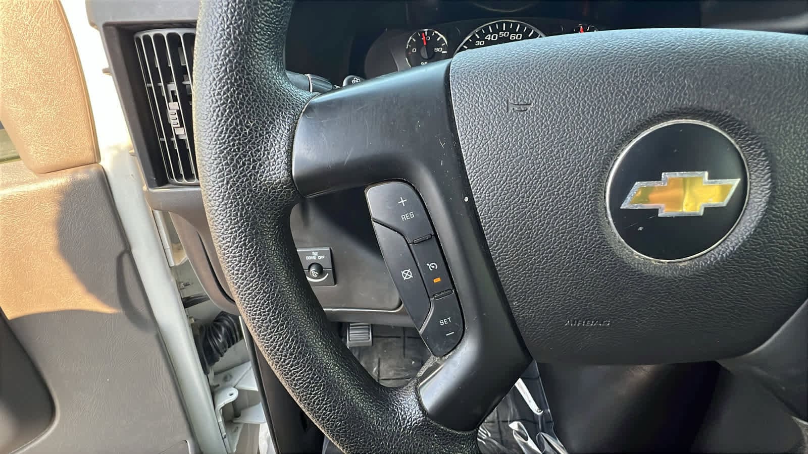 Thumbnail: 2013 Chevrolet Express - 19