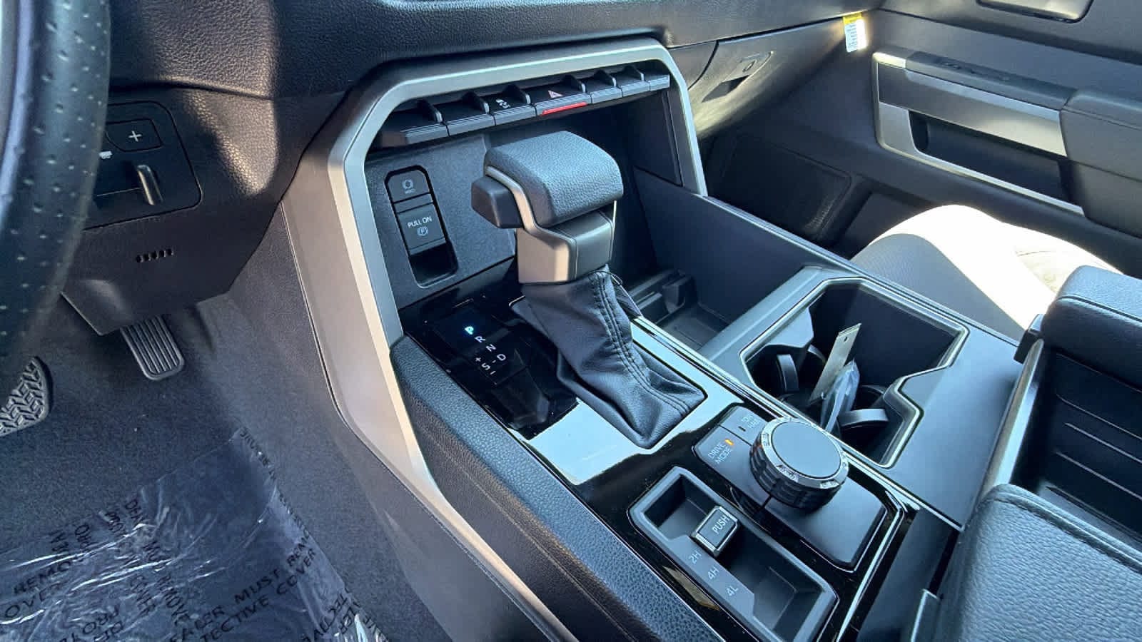 2026 Toyota Tundra SR5 - Photo 13