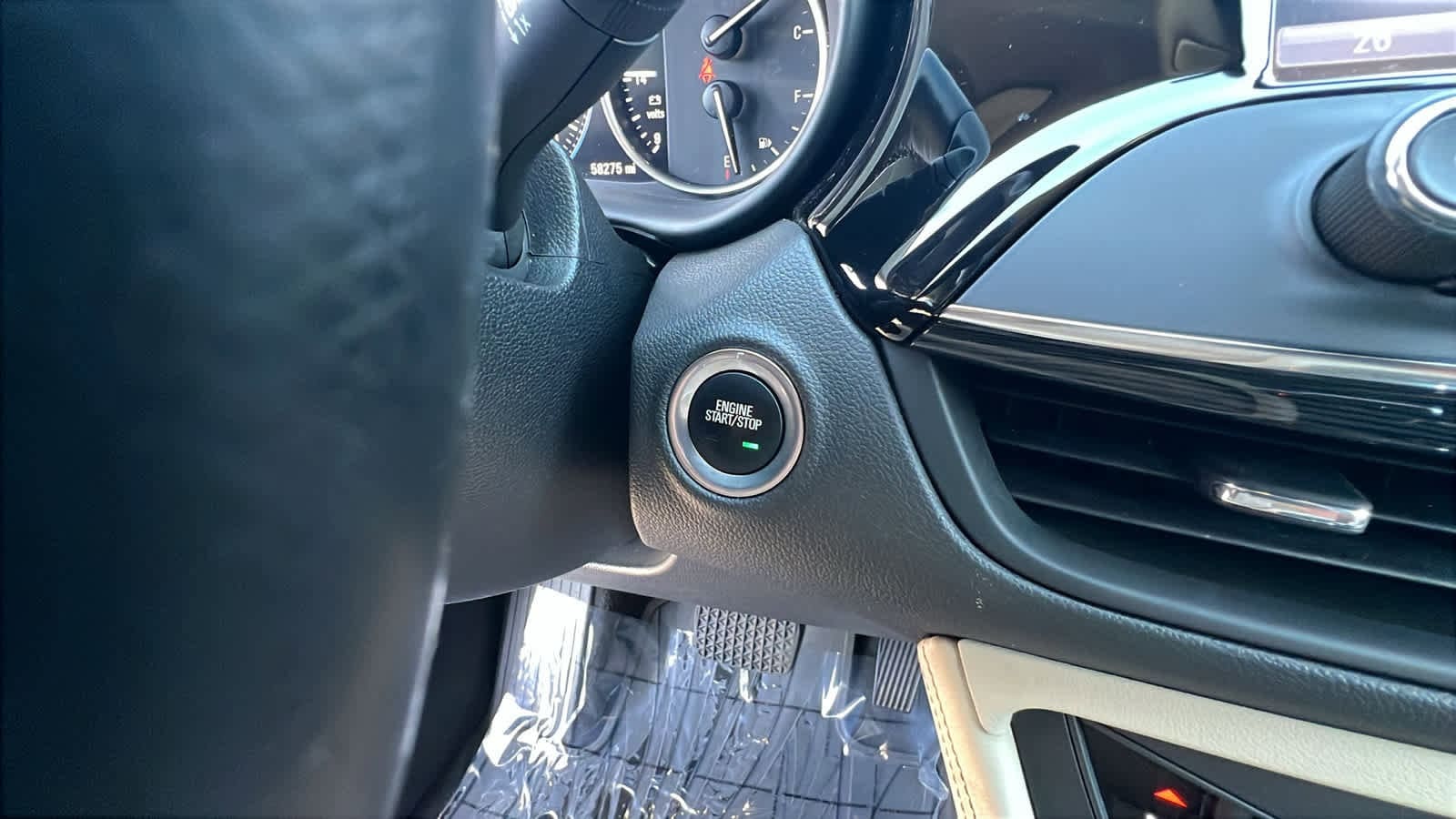 Thumbnail: 2017 Buick Envision - 17