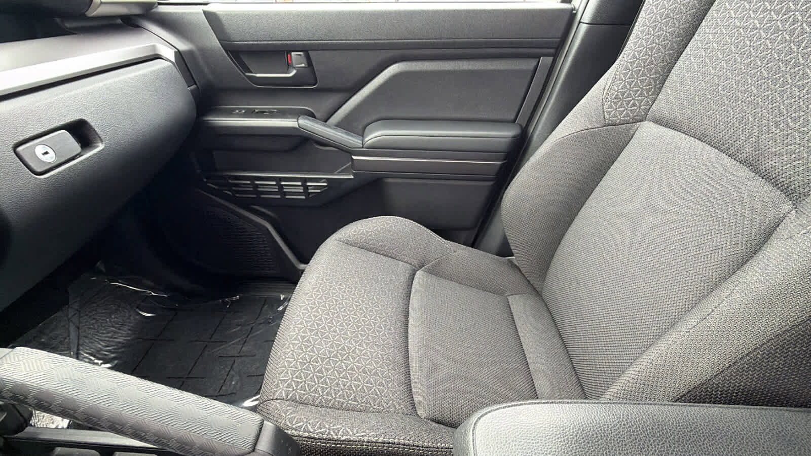 Thumbnail: 2025 Toyota 4Runner - 12