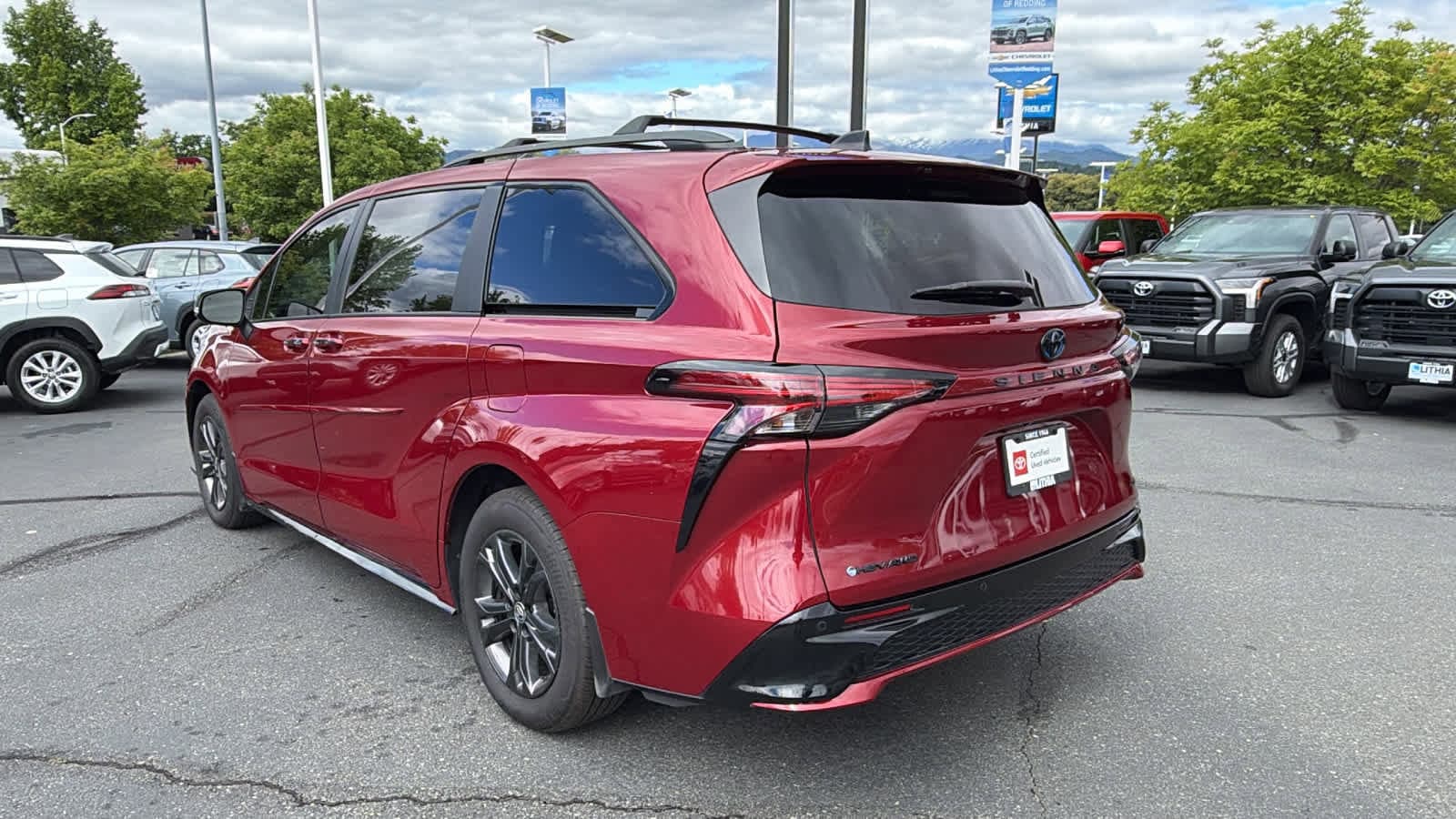Thumbnail: 2025 Toyota Sienna - 7