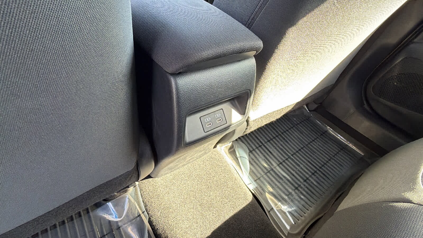 Thumbnail: 2023 Toyota Corolla - 25