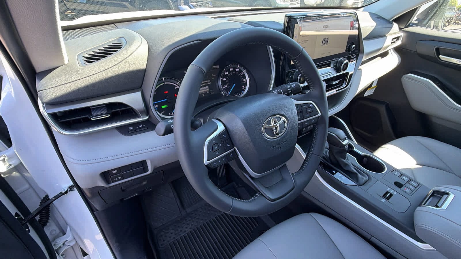 Thumbnail: 2026 Toyota Highlander - 10