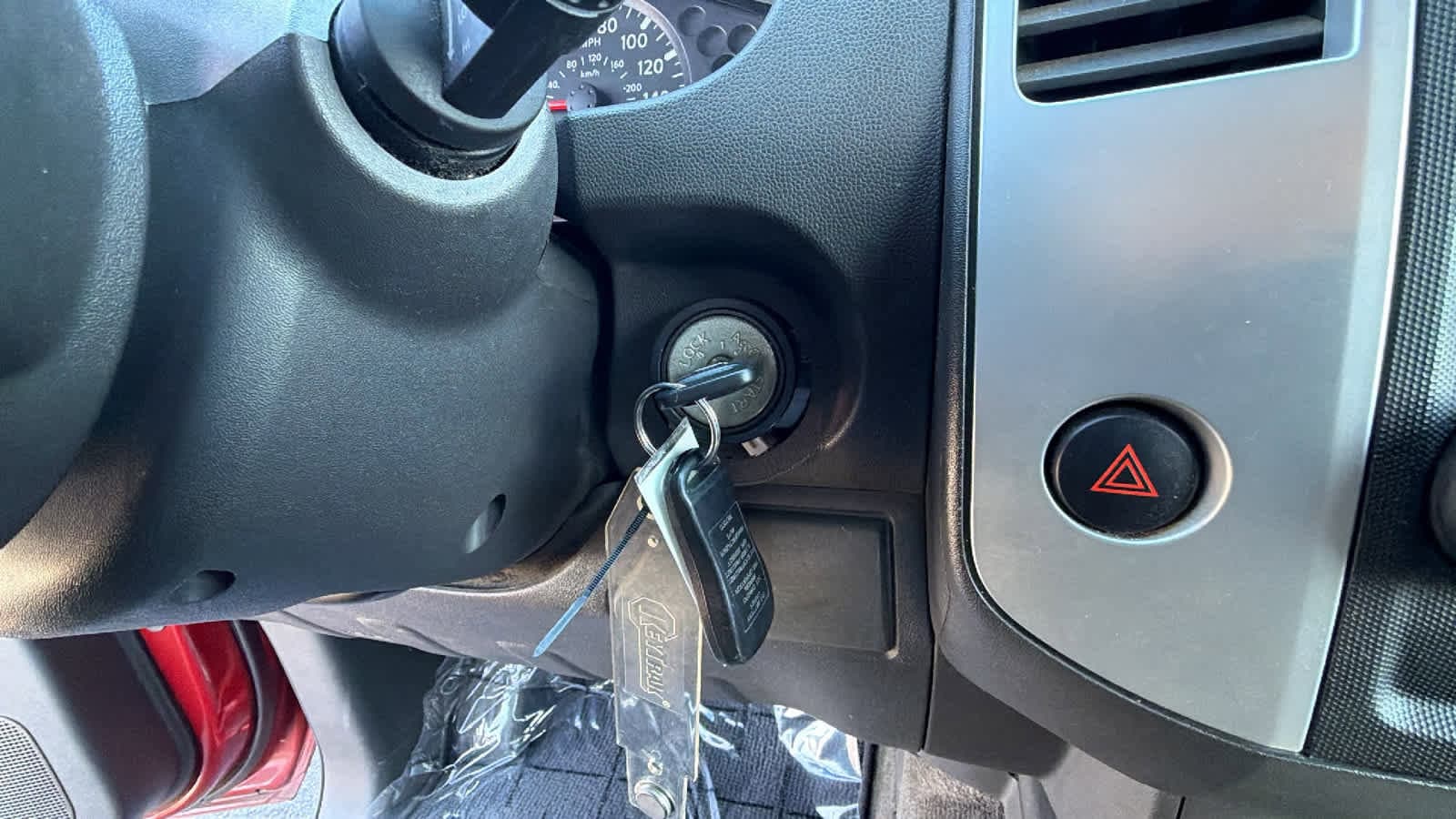 Thumbnail: 2012 Nissan Frontier - 17