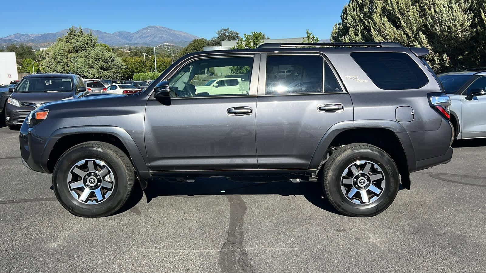 Thumbnail: 2023 Toyota 4Runner - 8