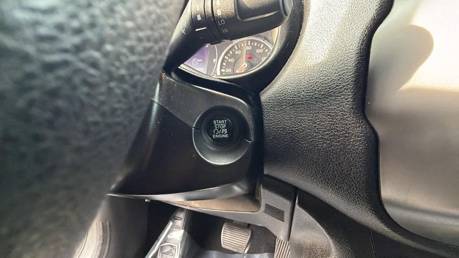 Thumbnail: 2017 Jeep Renegade - 17