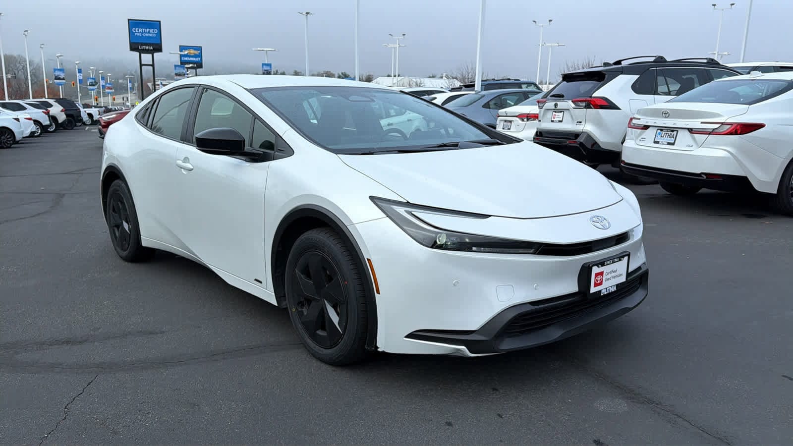 Thumbnail: 2024 Toyota Prius - 3