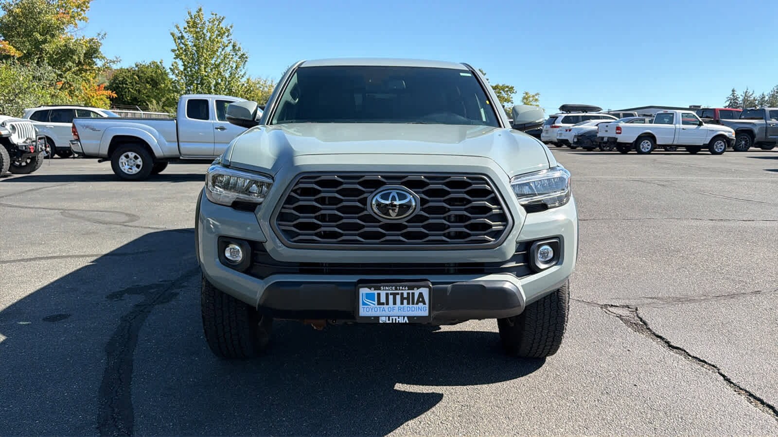 2023 Toyota Tacoma TRD V6 photo 2
