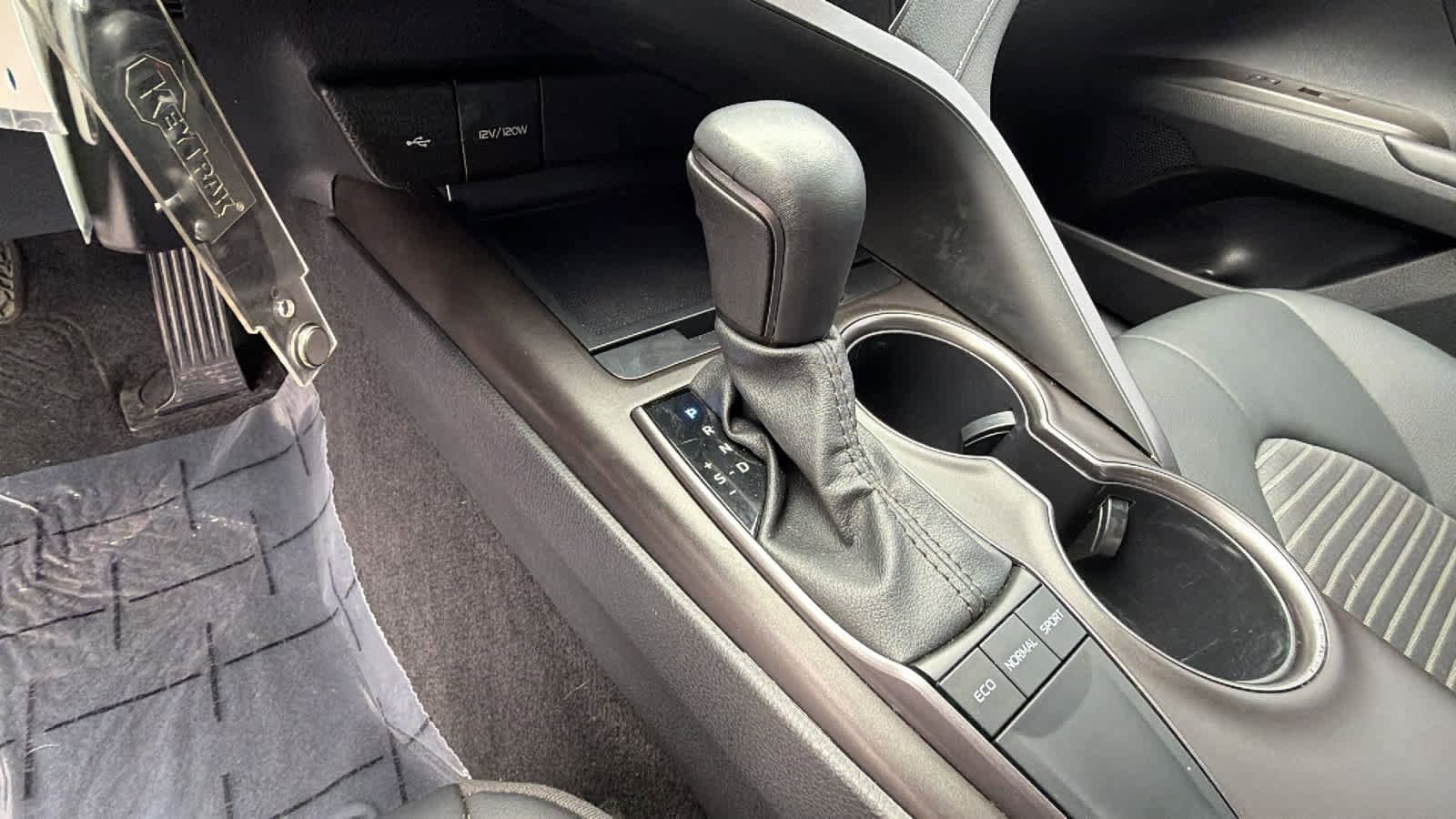 Thumbnail: 2024 Toyota Camry - 13