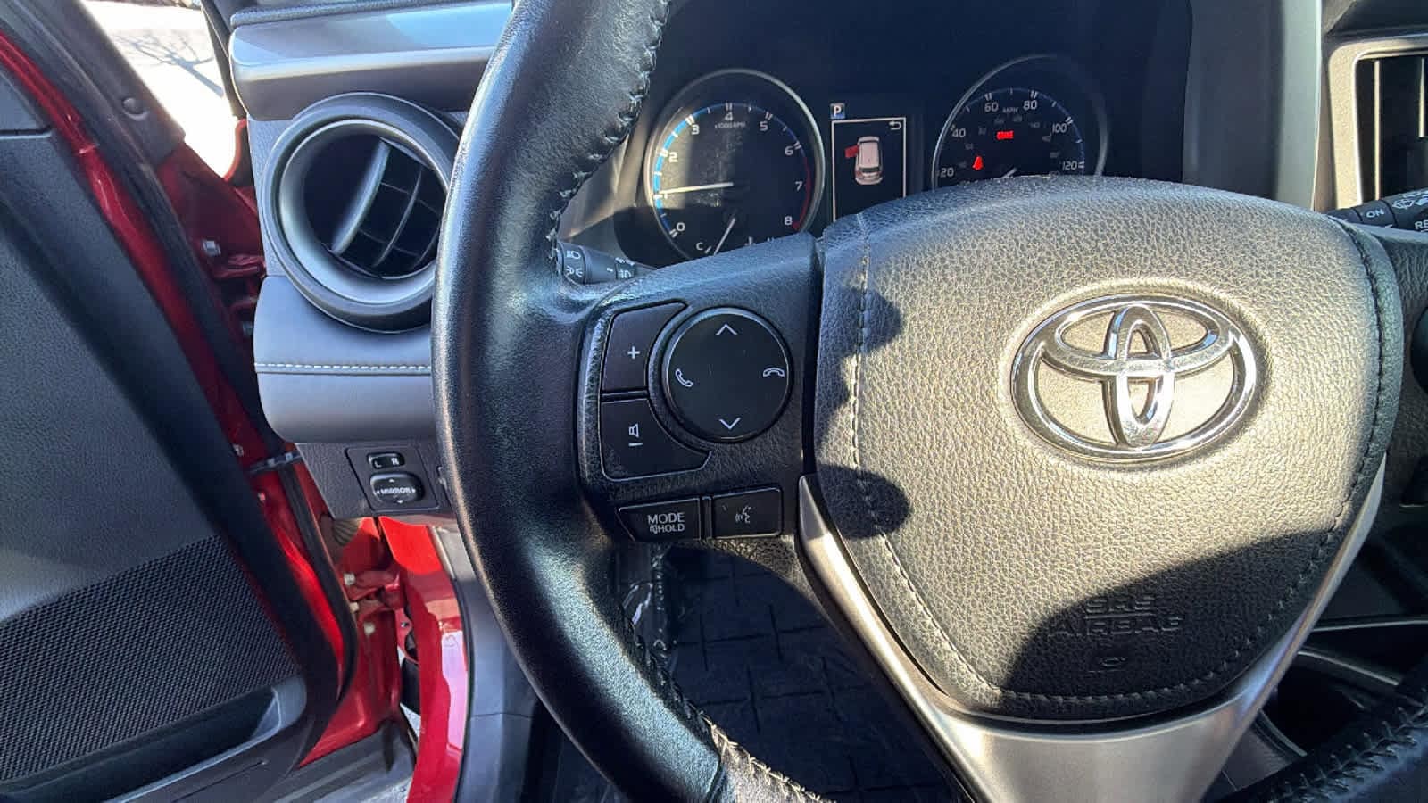 Thumbnail: 2017 Toyota RAV4 - 19