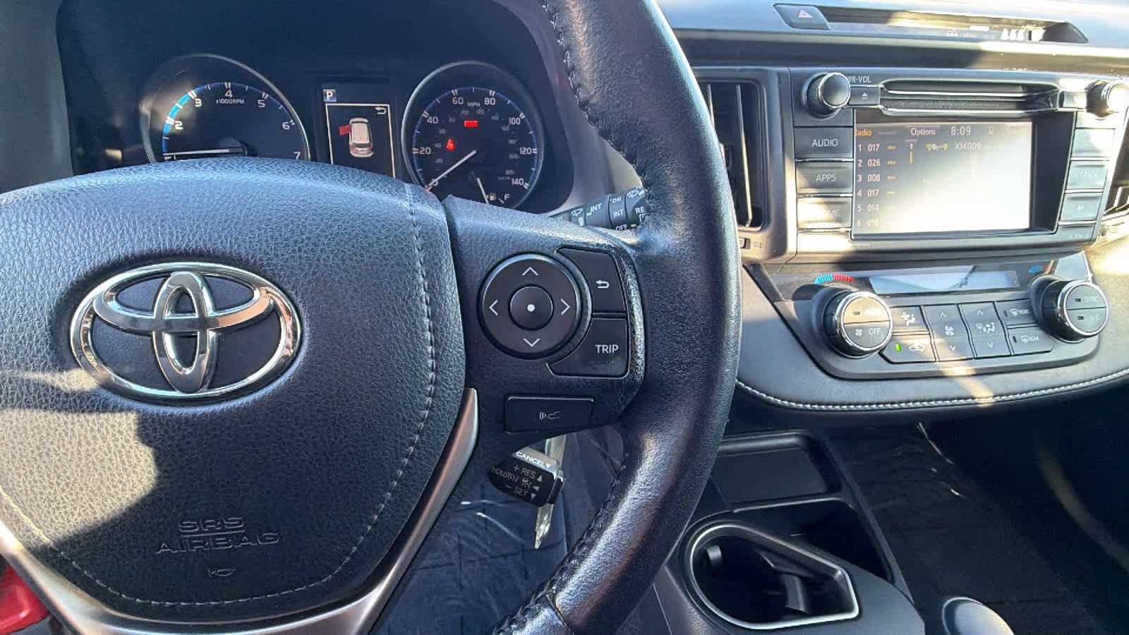 Thumbnail: 2017 Toyota RAV4 - 20