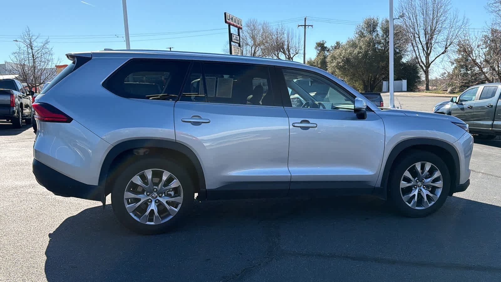 Thumbnail: 2024 Toyota Grand Highlander - 4